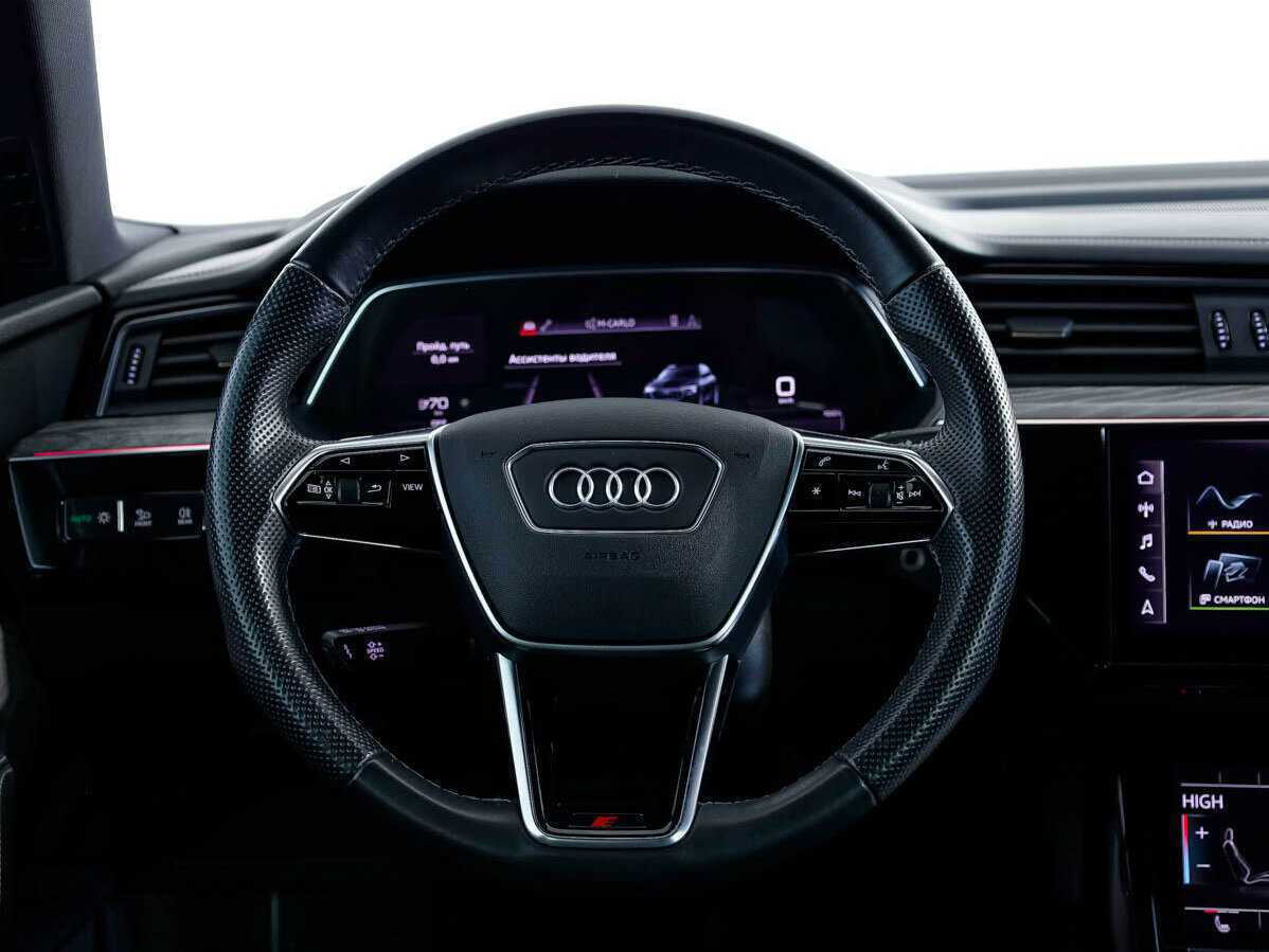 Audi e-tron 50, 2021 Фото №17