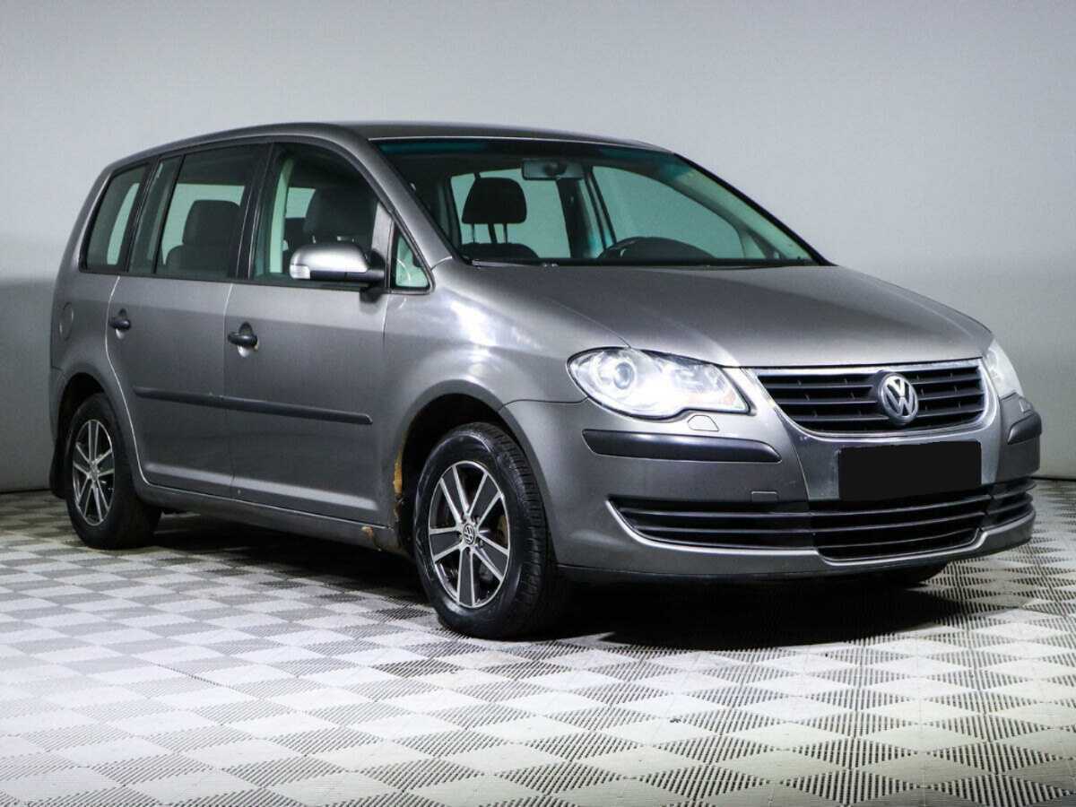 Volkswagen Touran, 2008 - 218 624 км. | Фото №3