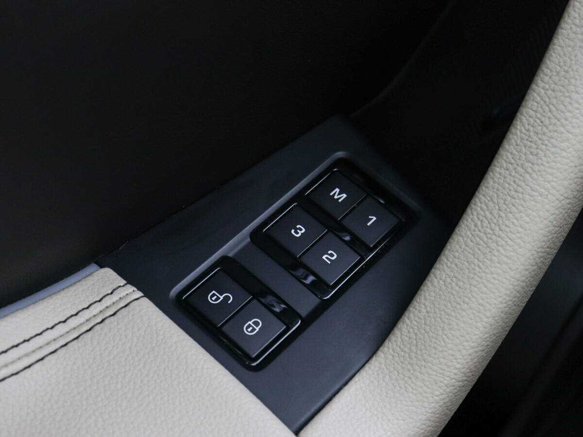 Jaguar F-Pace, 2016 Фото №16