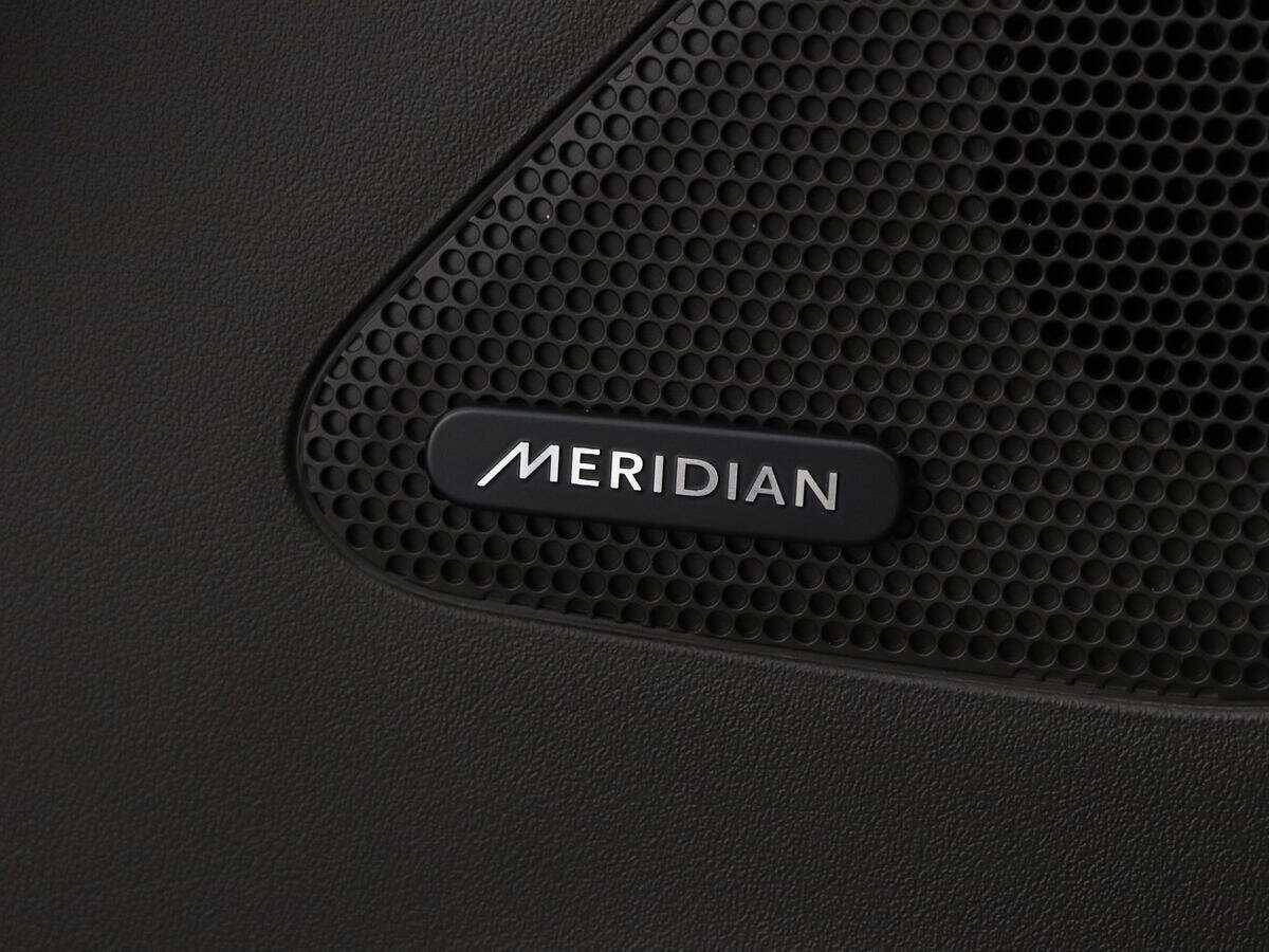 Jaguar F-Pace, 2016 Фото №20