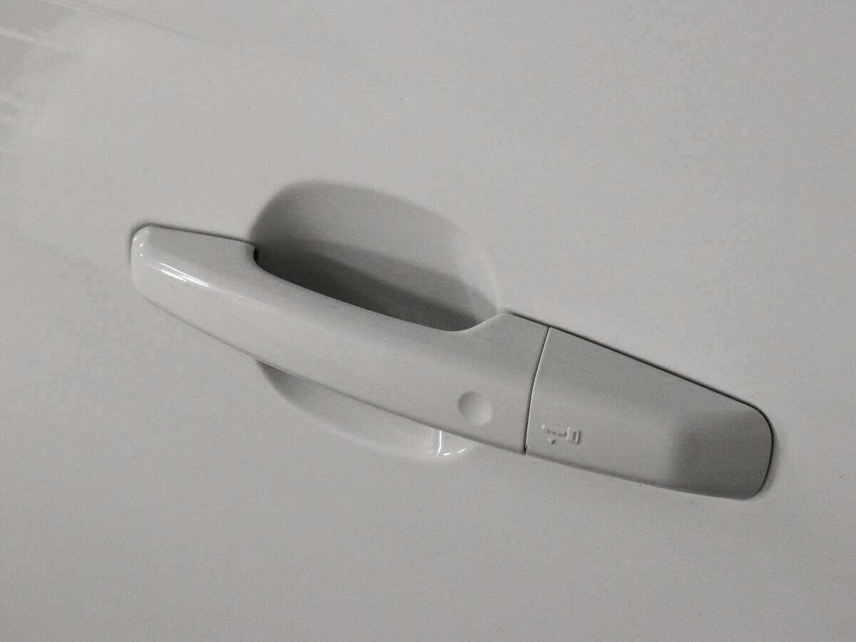 Jaguar F-Pace, 2016 Фото №22