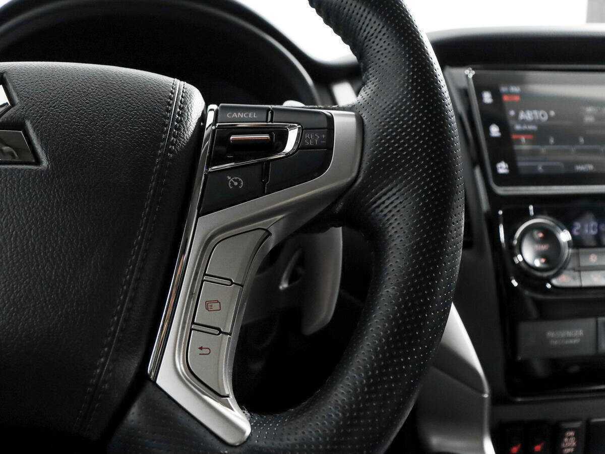 Mitsubishi Pajero Sport, 2019 Фото №16