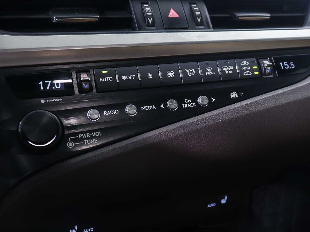 Lexus ES 250, 2020 Фото №18
