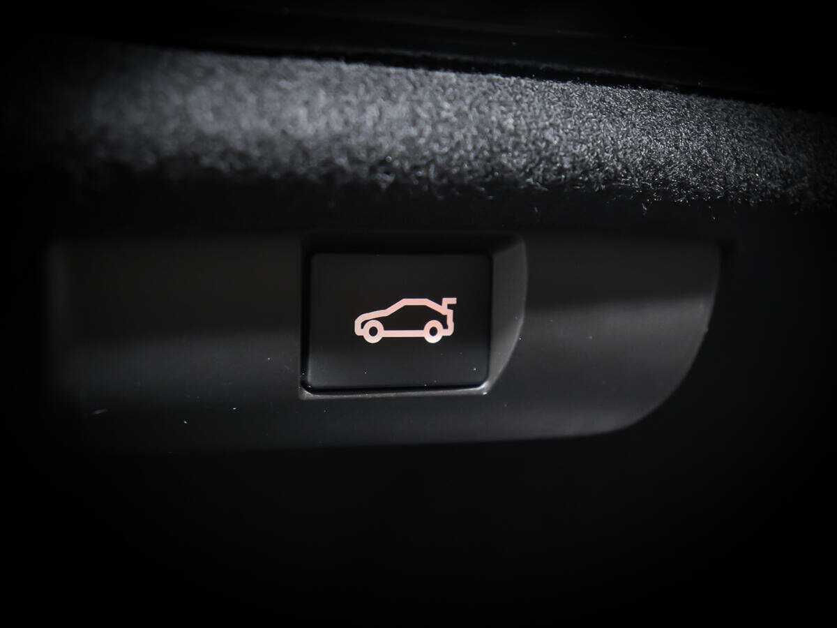 Toyota Camry, 2021 Фото №22