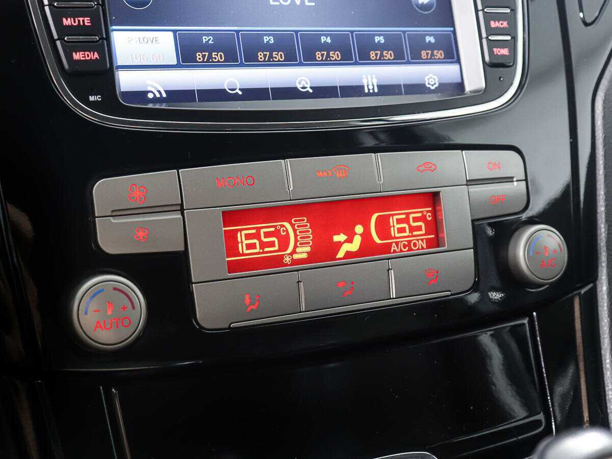 Ford Mondeo, 2010 Фото №17