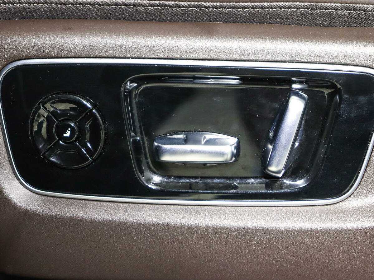 LiXiang L9 44.5 kWh, 2023 Фото №13