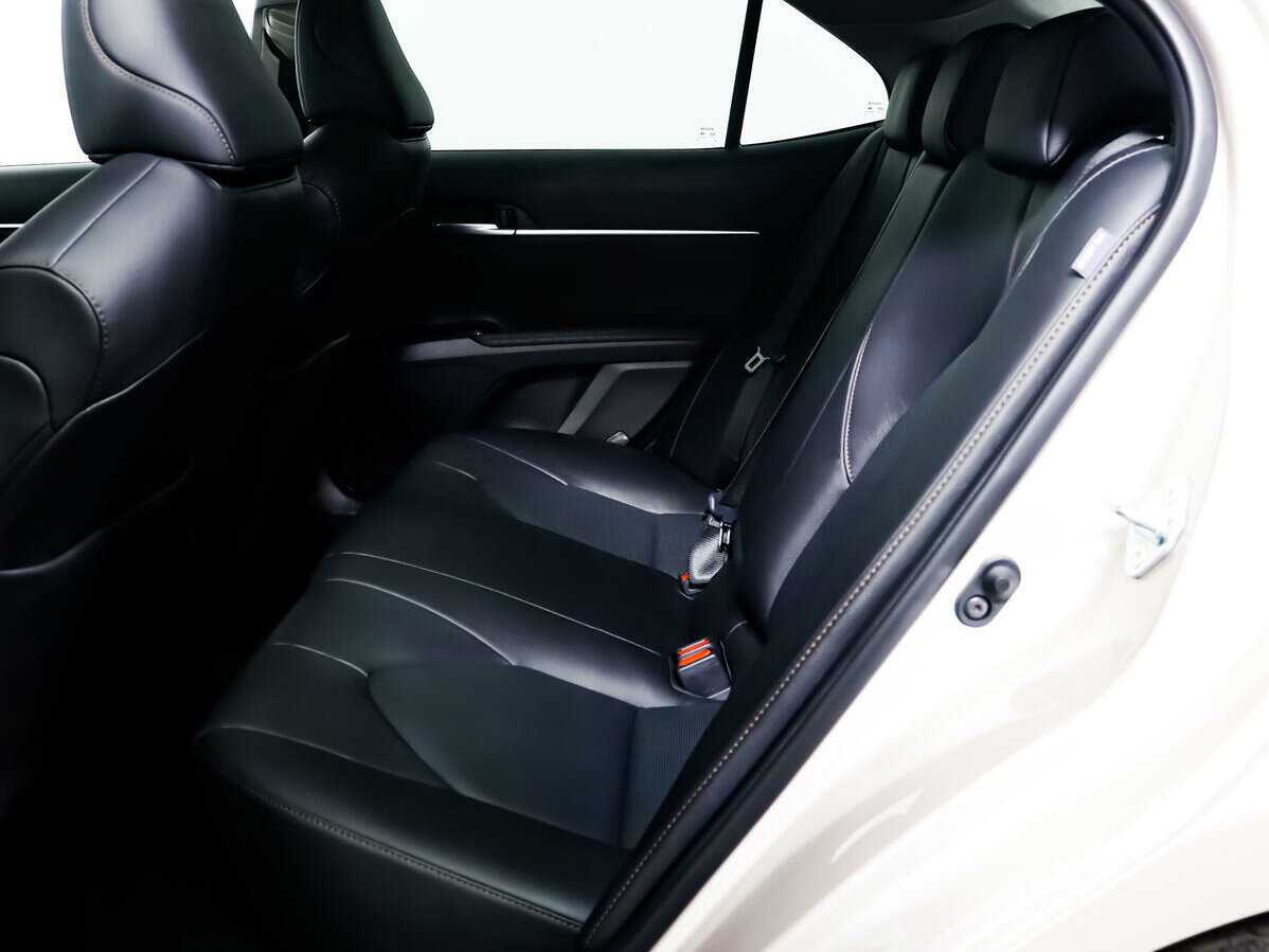 Toyota Camry, 2022 Фото №12