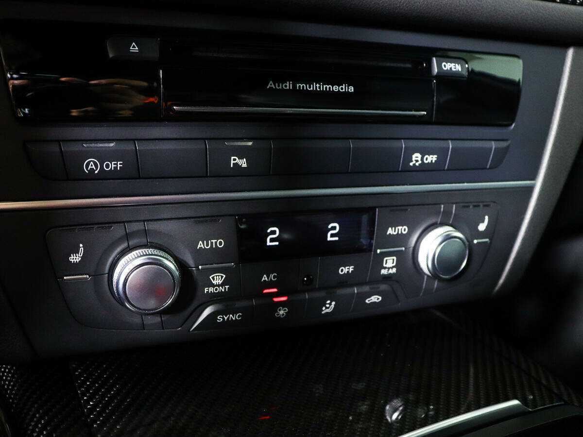 Audi RS 6, 2015 Фото №18