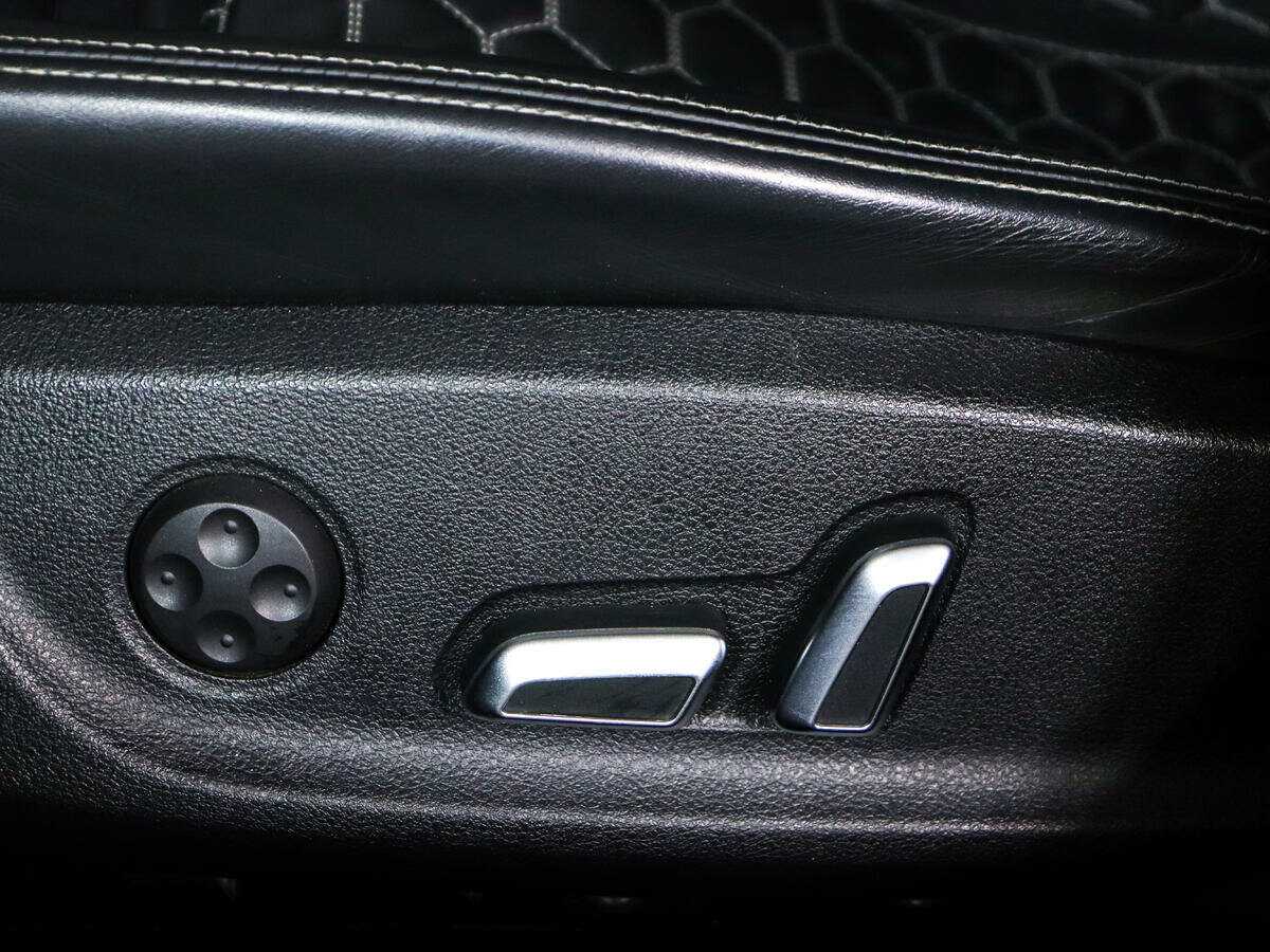 Audi RS 6, 2015 Фото №22