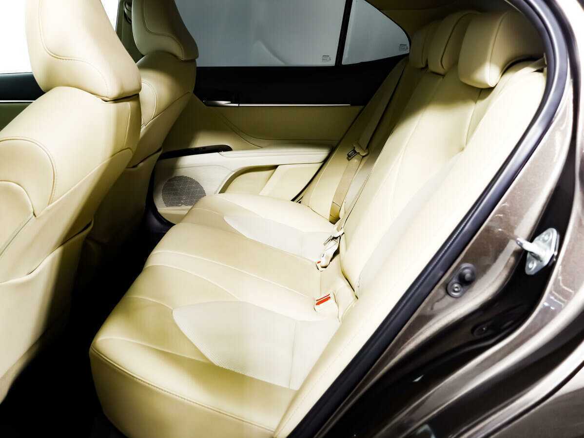 Toyota Camry, 2020 Фото №12