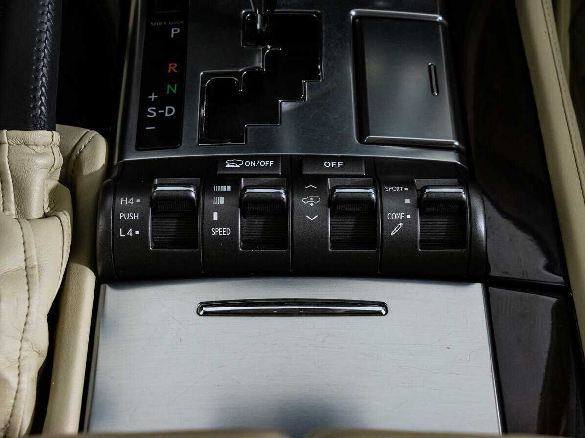 Lexus LX 570, 2008 Фото №13