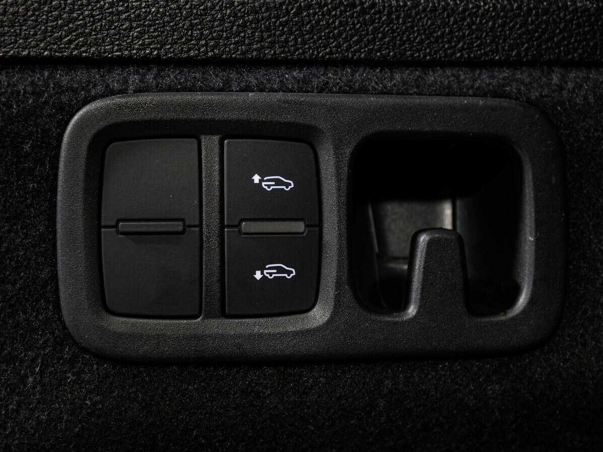 Audi Q7, 2018 Фото №17