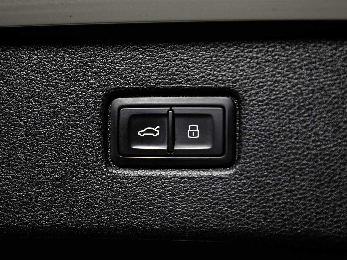 Audi Q7, 2018 Фото №18