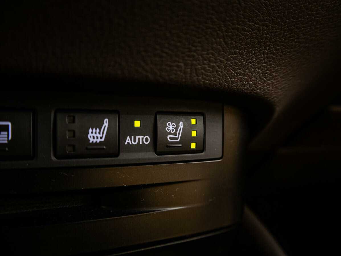 Lexus ES 250, 2019 Фото №18