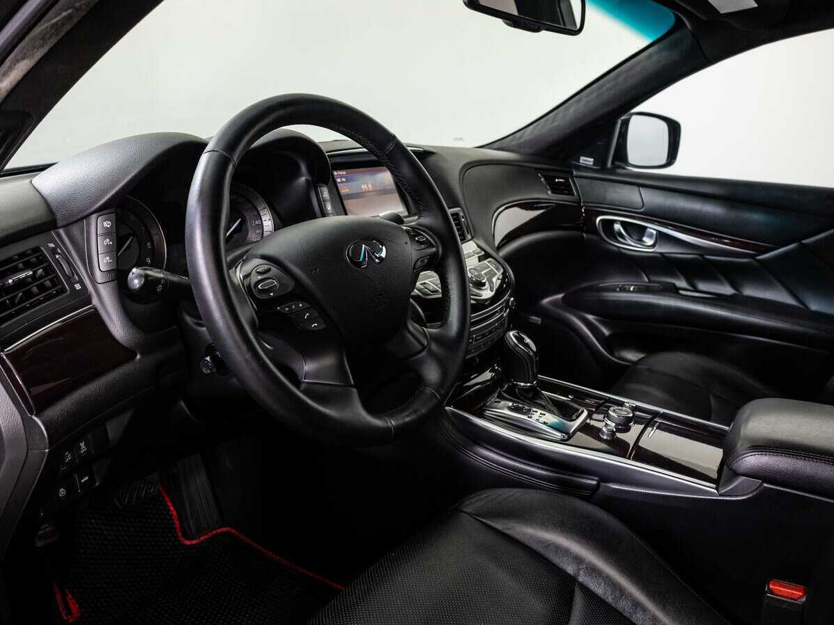 Infiniti M25, 2010 Фото №10