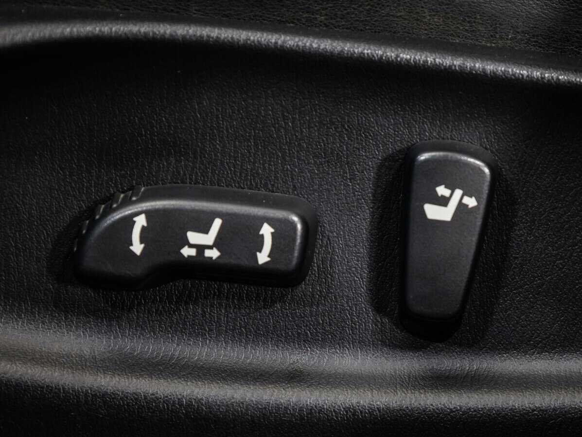 Infiniti M25, 2010 Фото №19