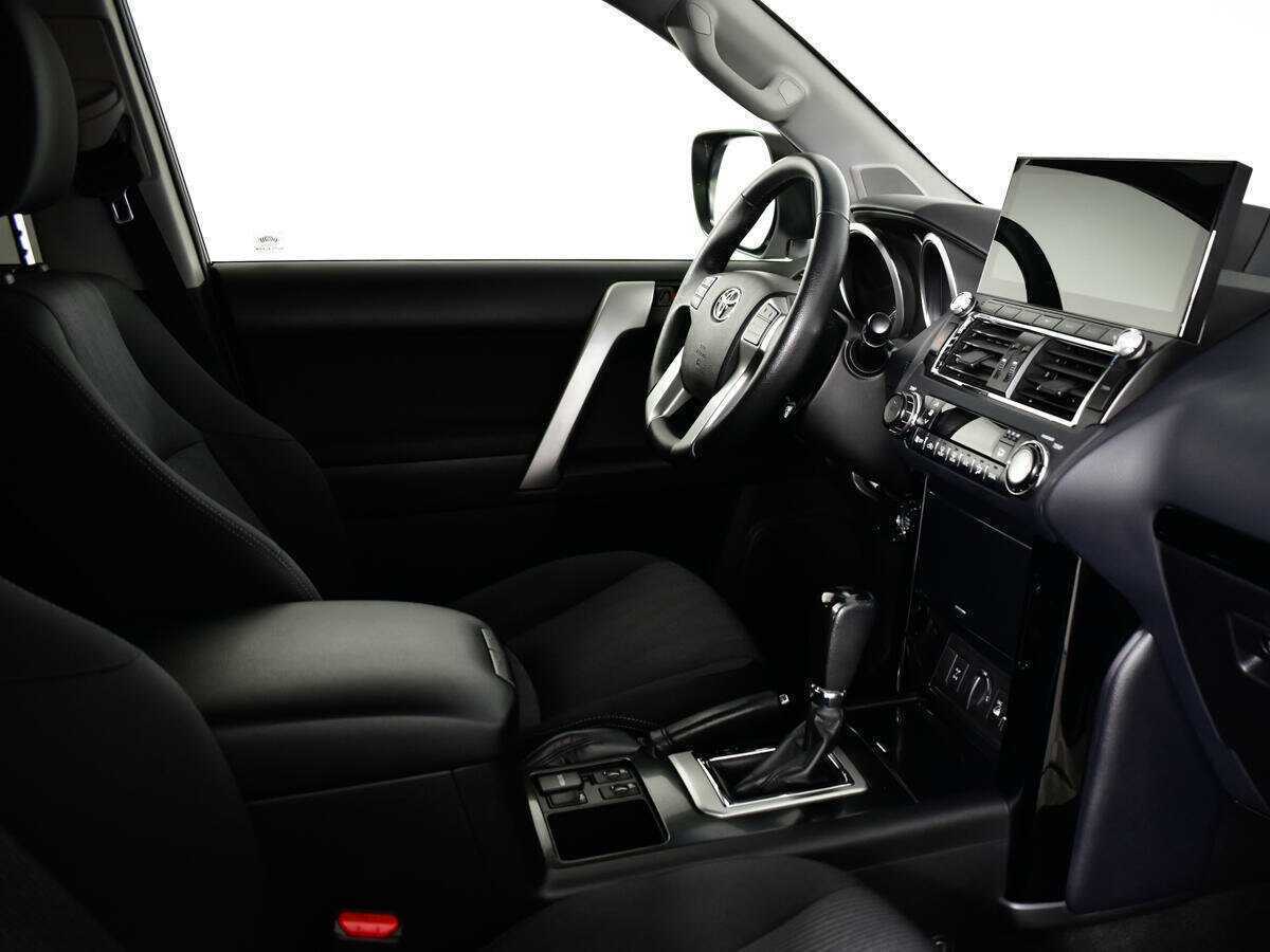 Toyota Land Cruiser Prado, 2017 Фото №9