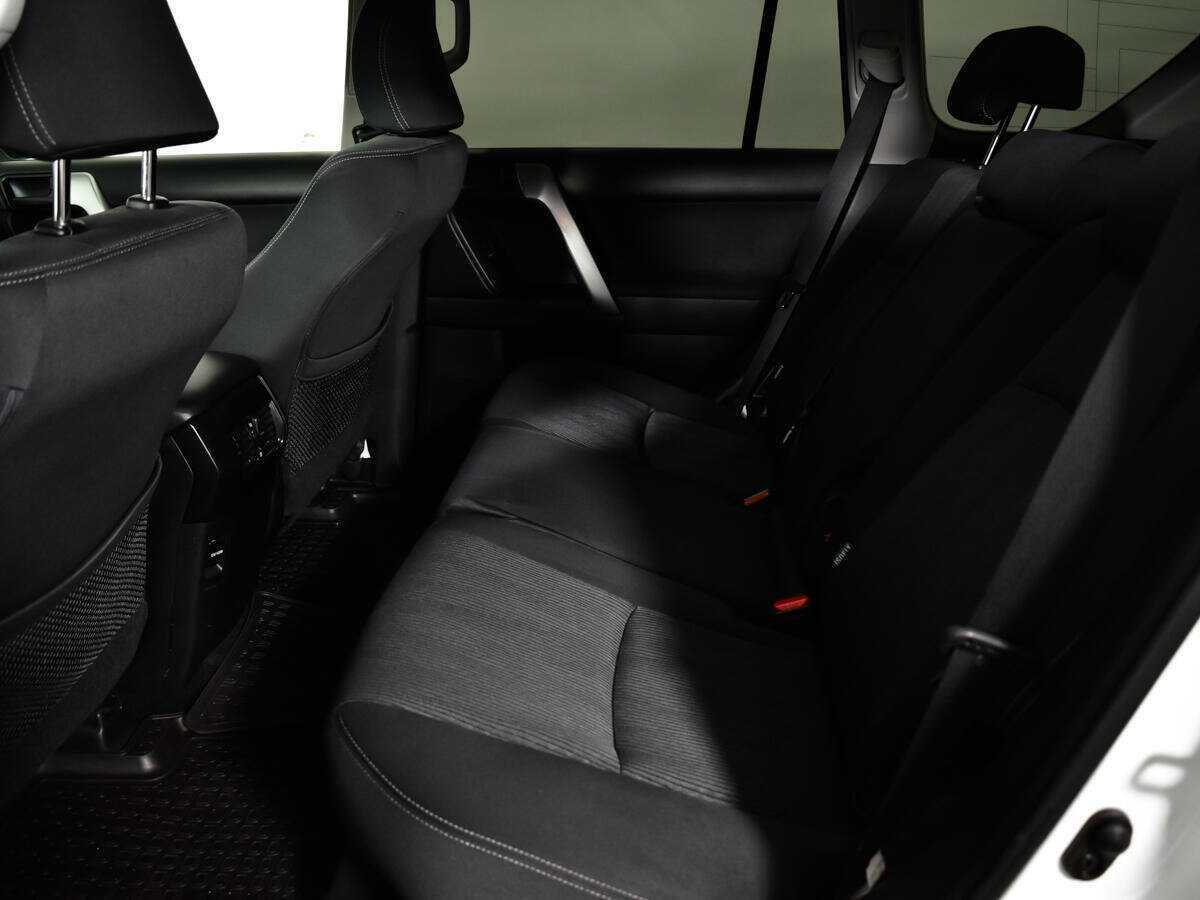 Toyota Land Cruiser Prado, 2017 Фото №10