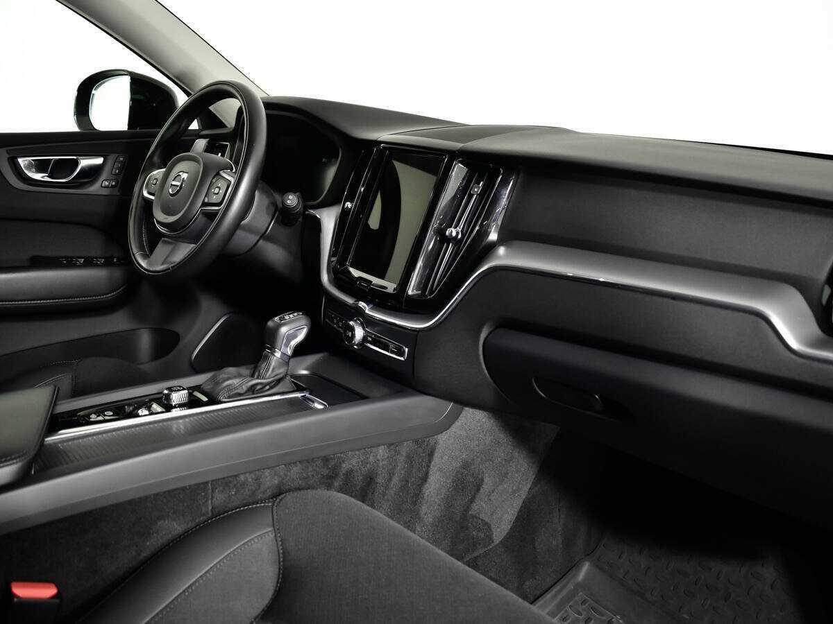 Volvo XC60, 2021 Фото №9