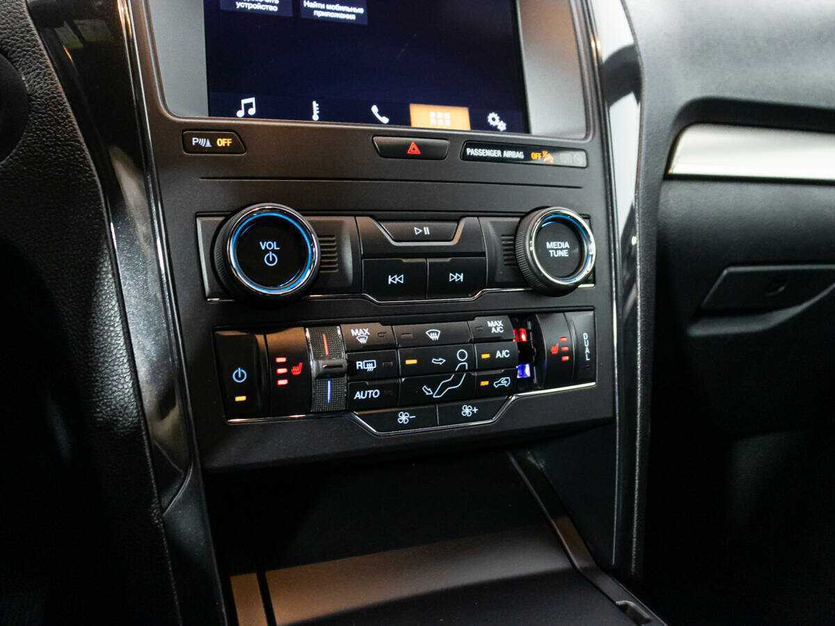 Ford Explorer, 2019 Фото №17