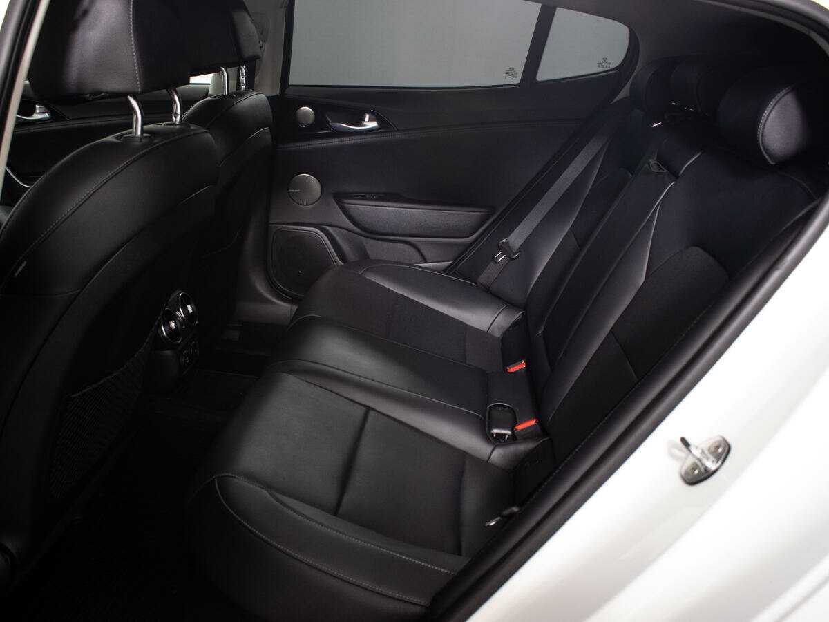 Kia Stinger, 2021 Фото №6