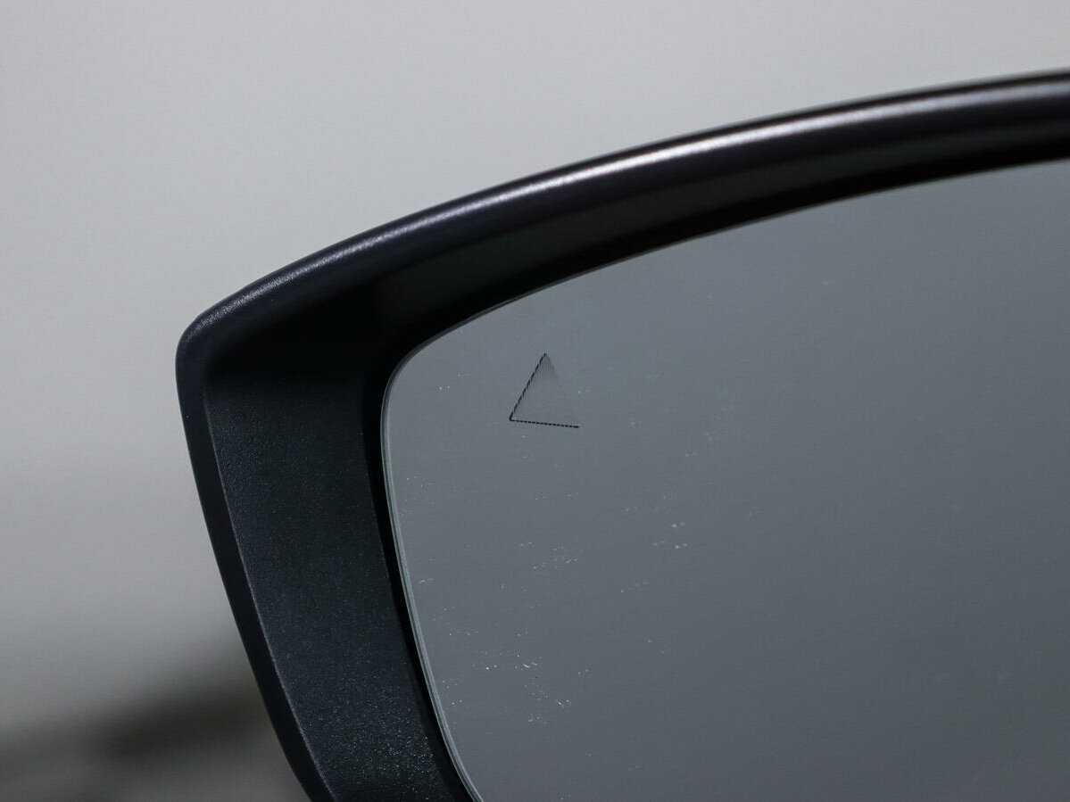 Mazda 3, 2023 Фото №14