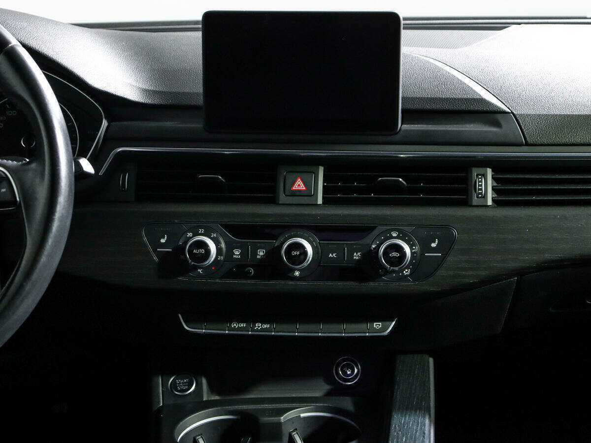 Audi A4, 2016 Фото №11