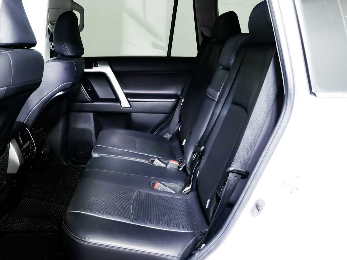 Toyota Land Cruiser Prado, 2017 - 61 353 км. | Фото №8