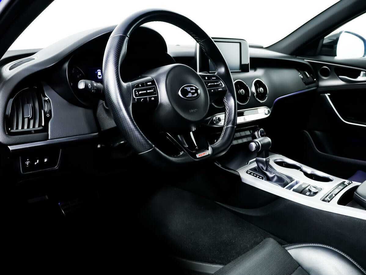 Kia Stinger, 2020 Фото №13