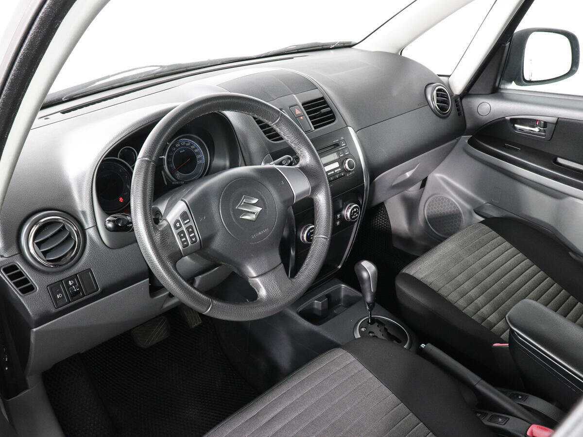 Suzuki SX4, 2011 Фото №9