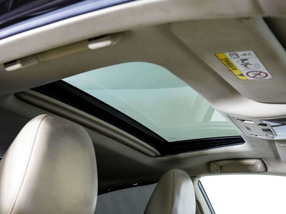 Lexus ES 300h, 2014 Фото №24