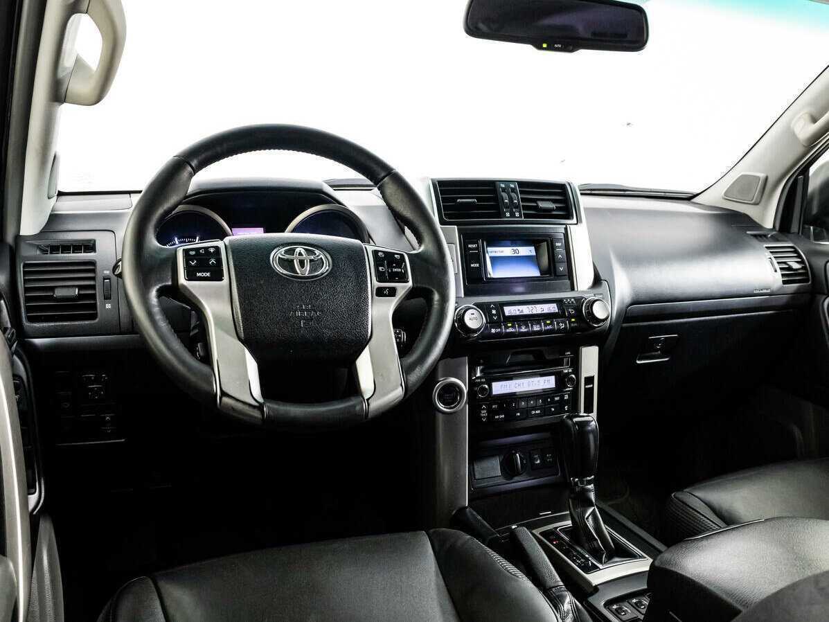 Toyota Land Cruiser Prado, 2010 Фото №9