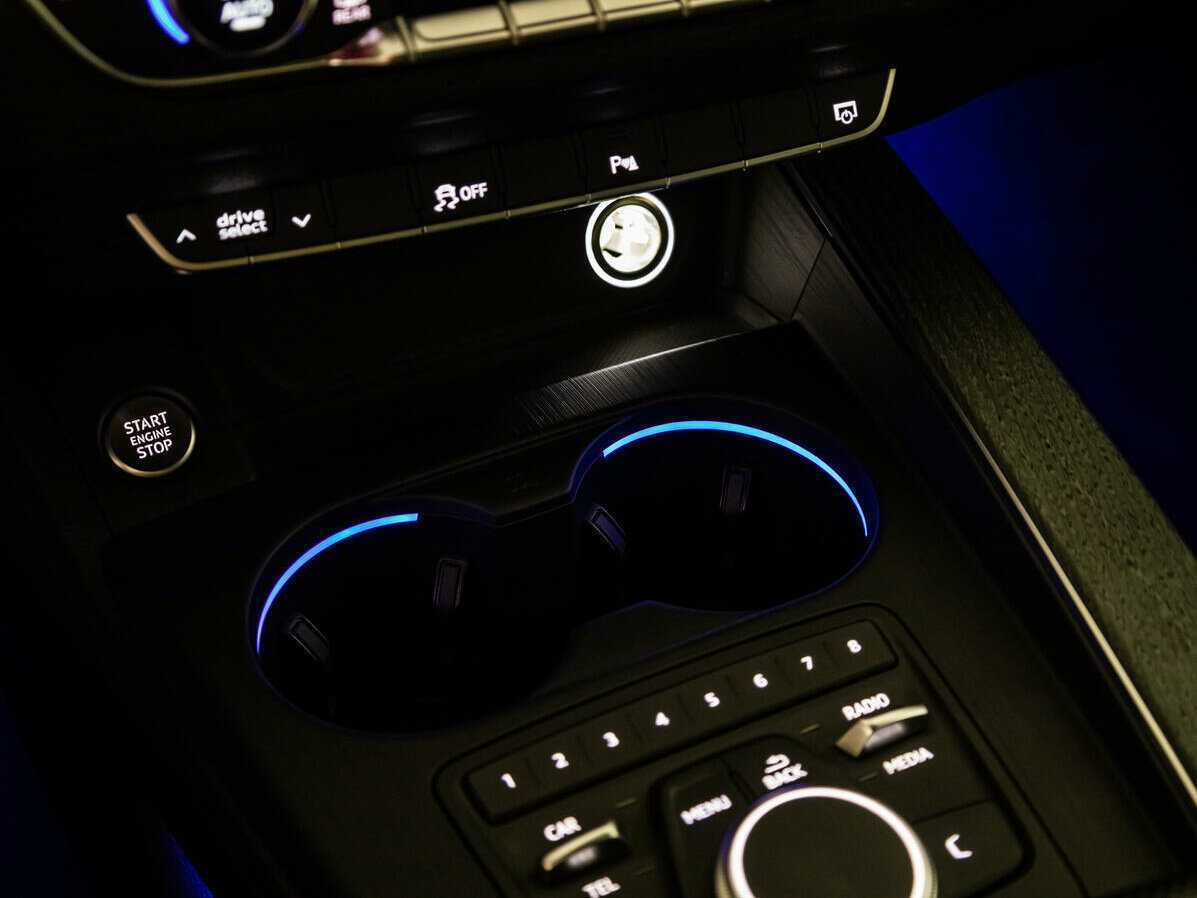 Audi A4, 2019 Фото №23