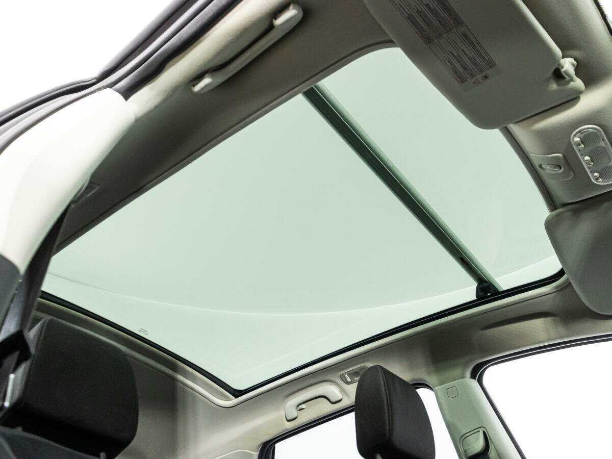 Nissan Qashqai+2, 2010 Фото №17