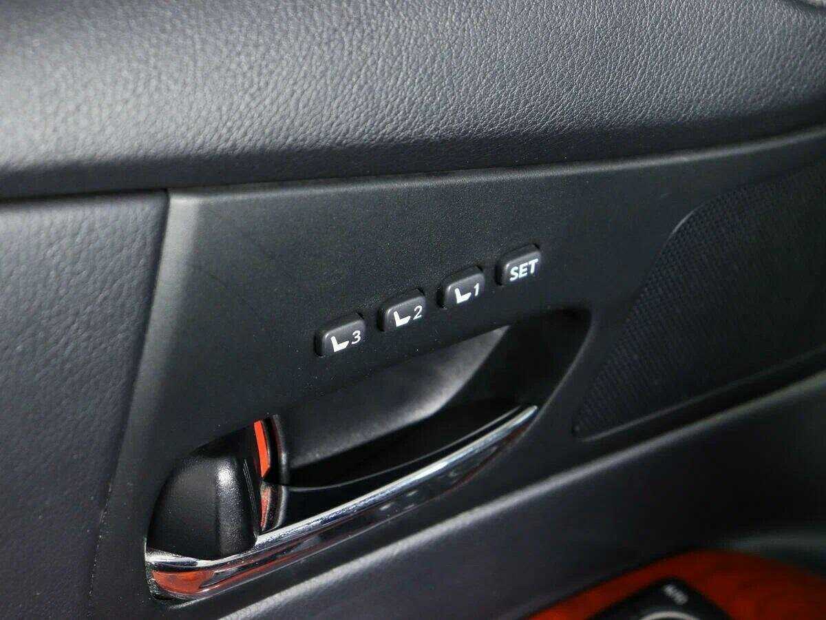 Lexus RX 450h, 2010 Фото №17