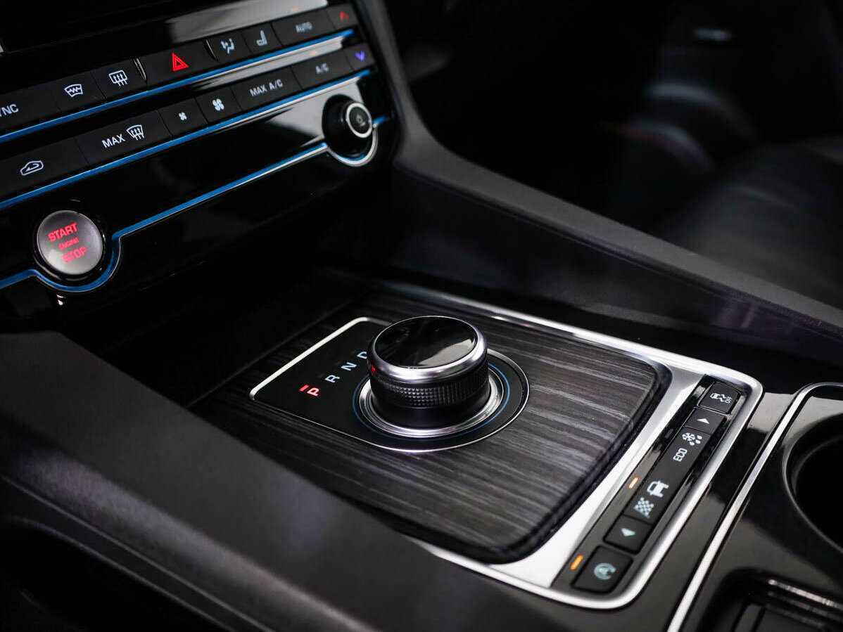 Jaguar F-Pace, 2016 Фото №21