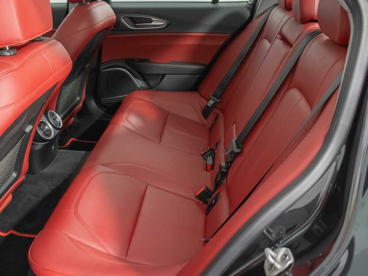 Alfa Romeo Giulia, 2021 Фото №11