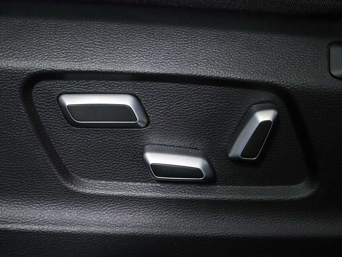 Hongqi H5, 2022 Фото №19