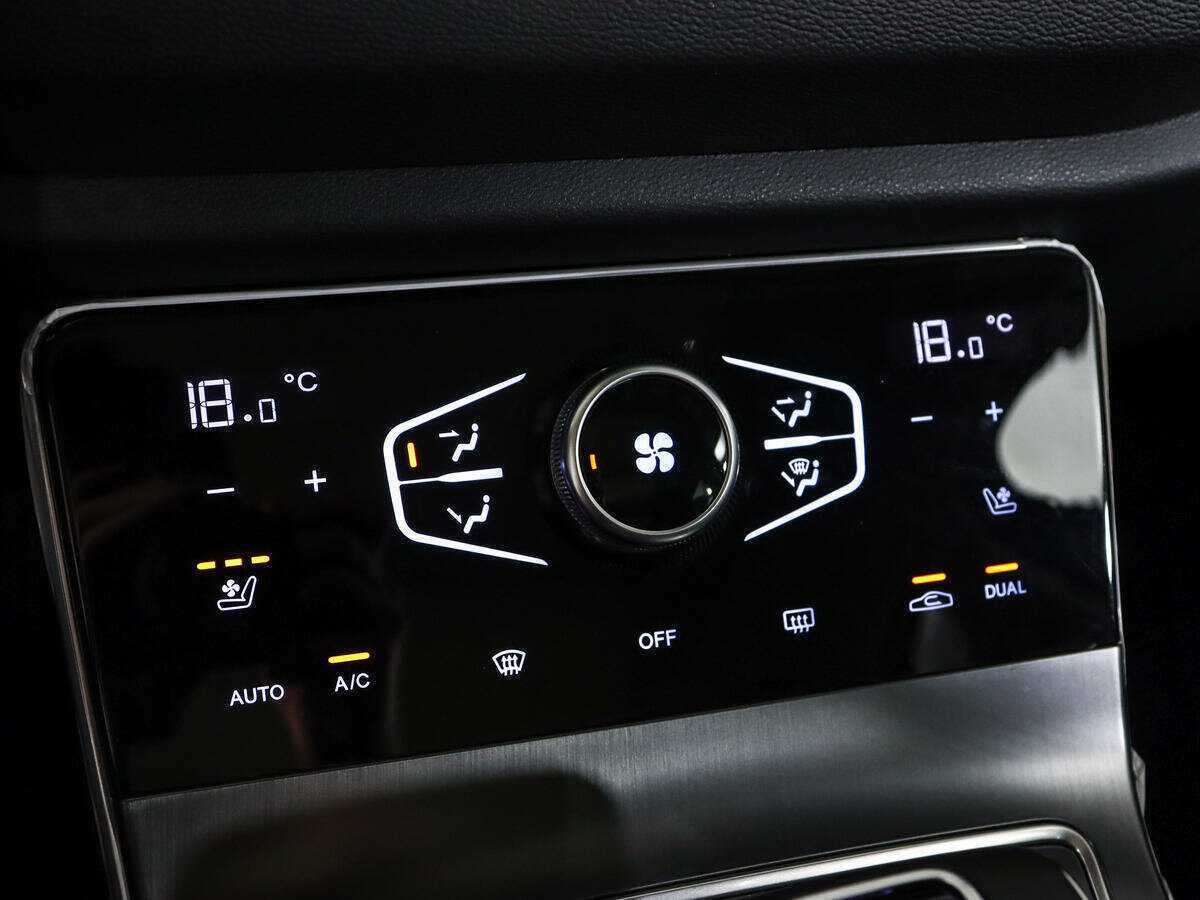 Hongqi H5, 2022 Фото №24