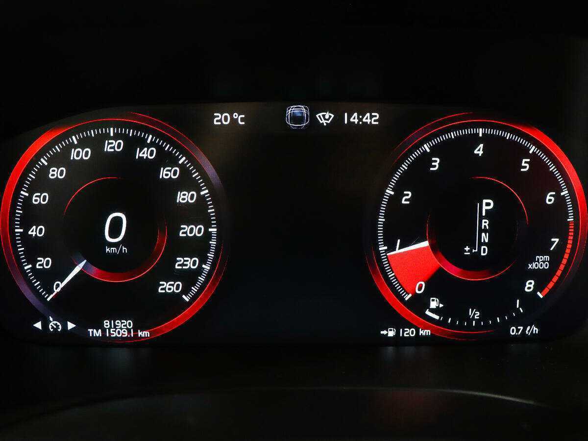 Volvo XC60, 2020 Фото №11