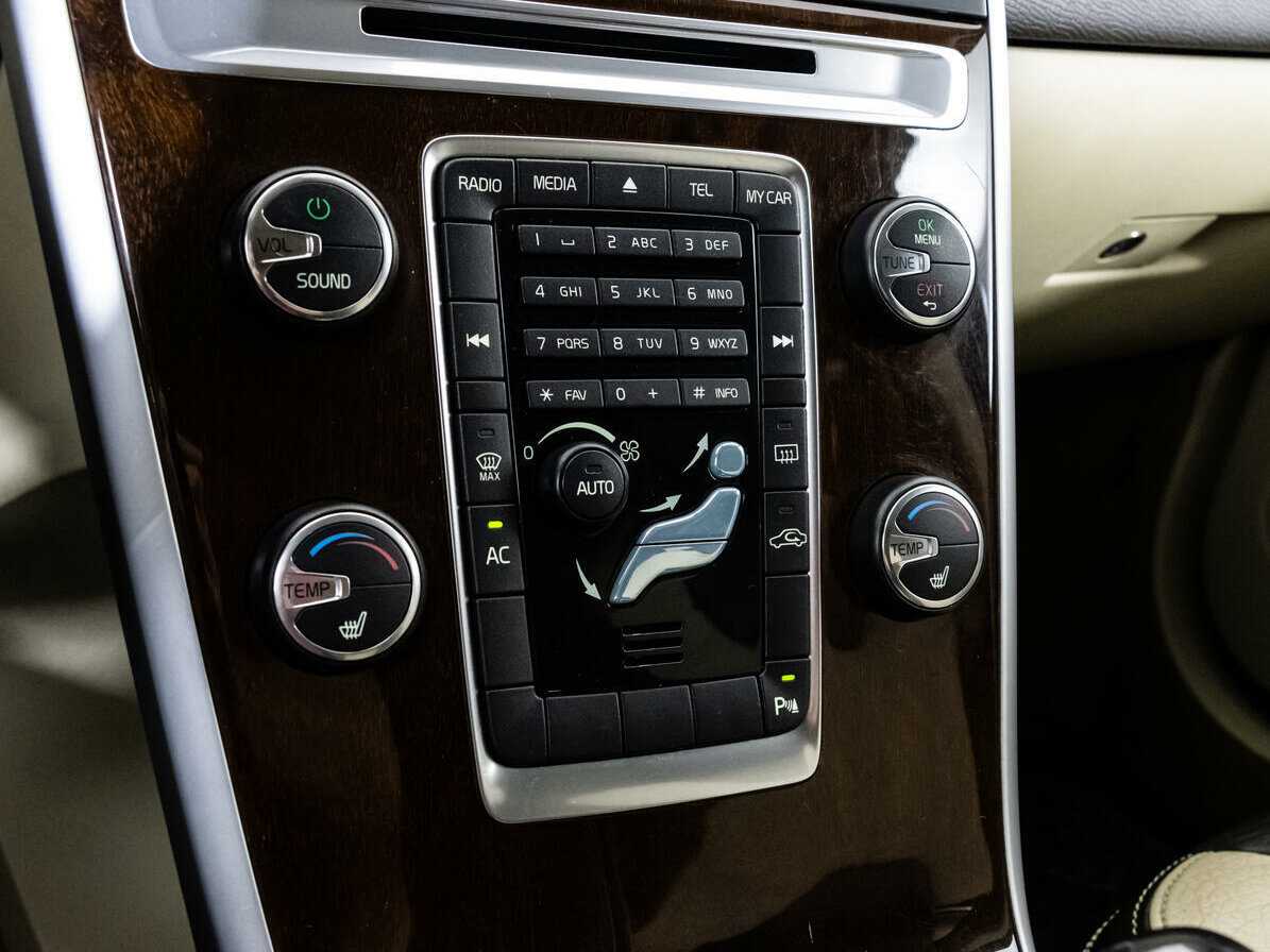 Volvo XC60, 2011 Фото №11