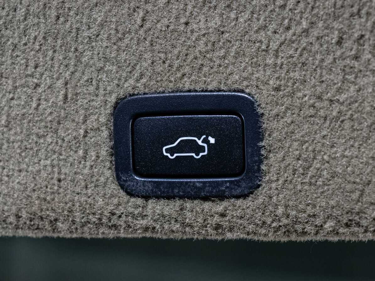 Volvo XC60, 2011 Фото №16