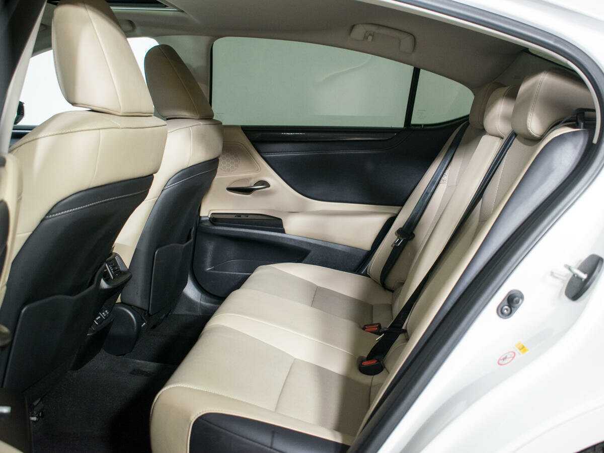 Lexus ES 250, 2019 Фото №10