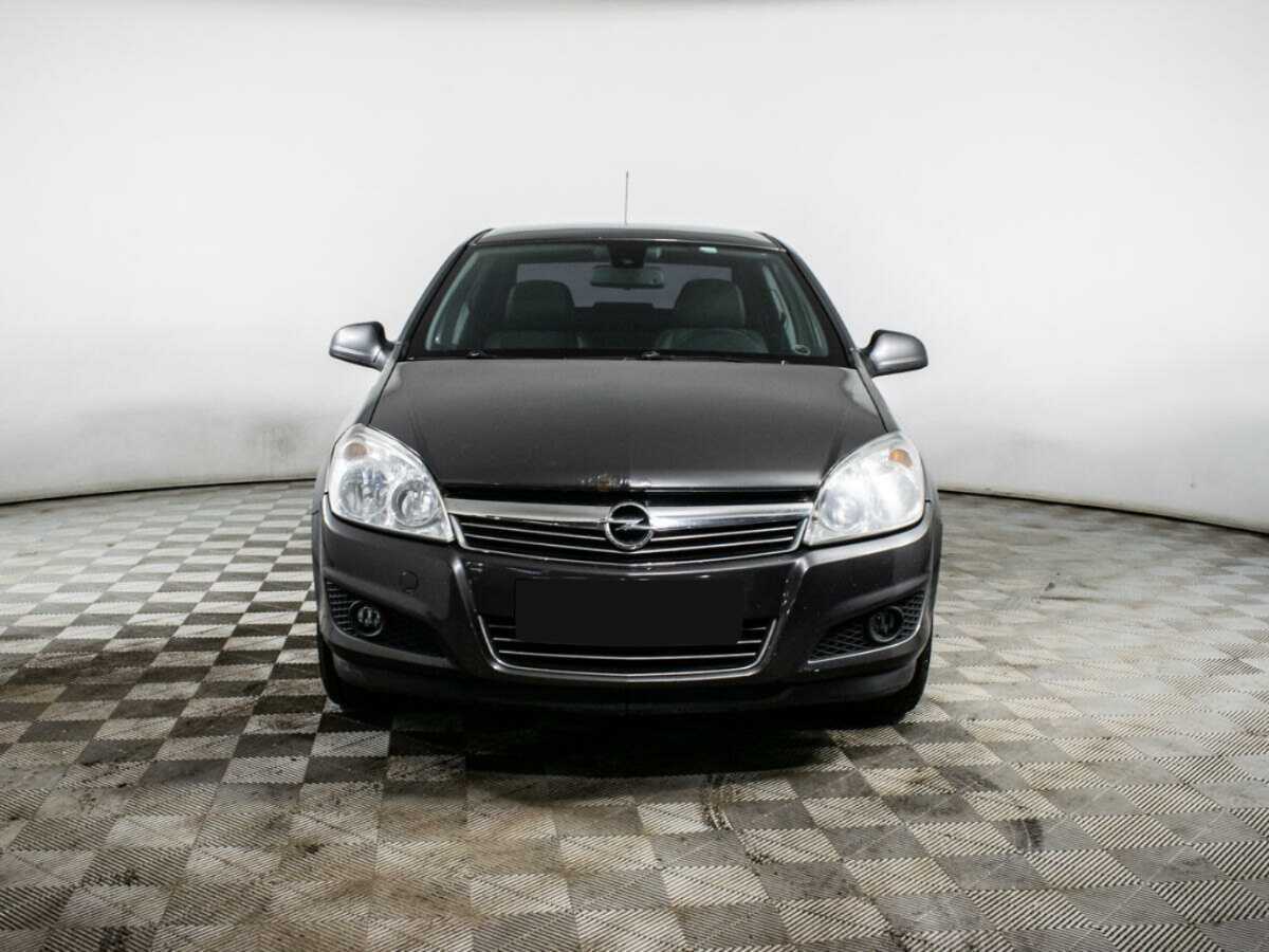 Opel Astra, 2011 - 212 534 км. | Фото №2