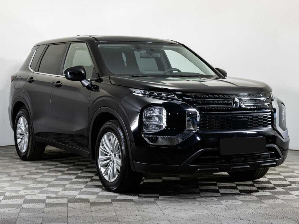 Mitsubishi Outlander, 2023 Фото №3