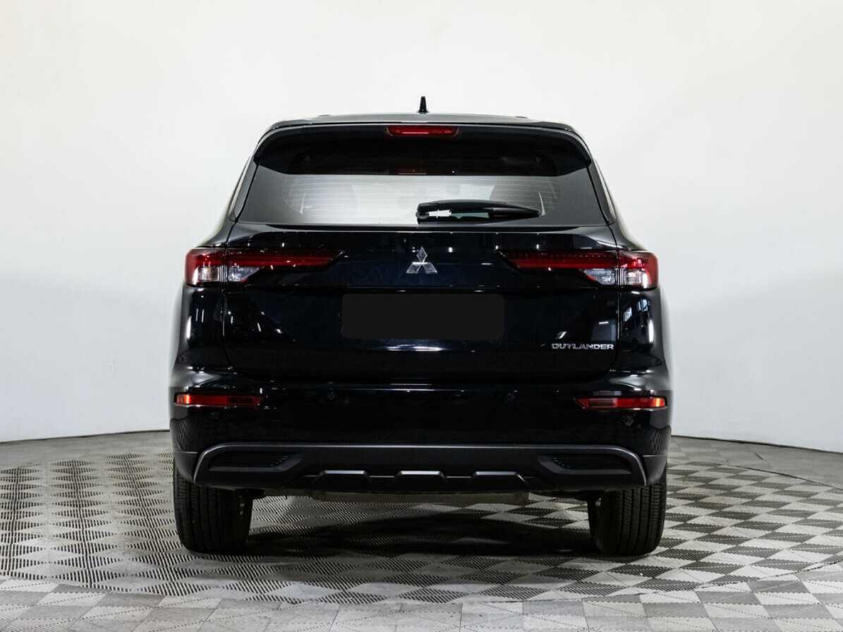 Mitsubishi Outlander, 2023 Фото №5