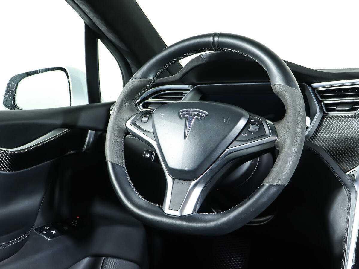 Tesla Model X P90D, 2016 Фото №15