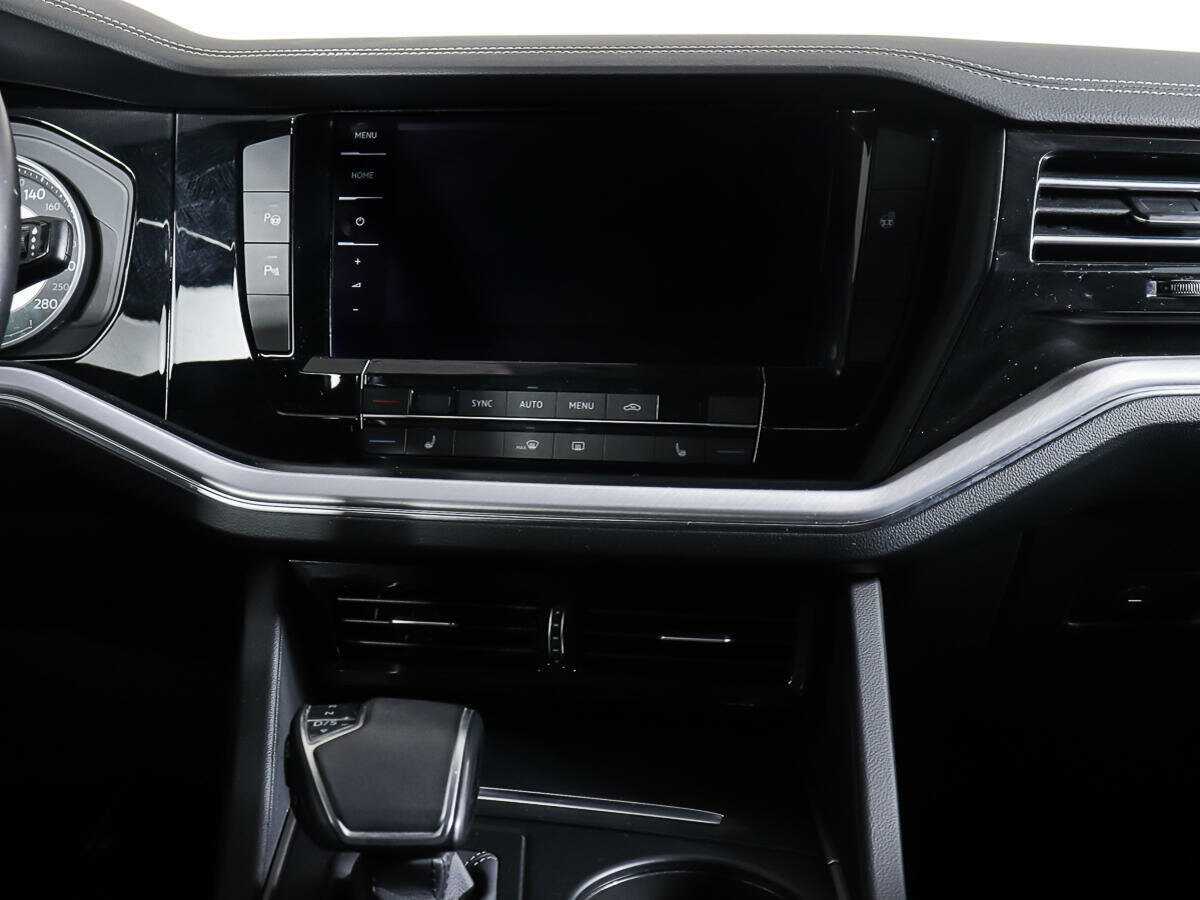Volkswagen Touareg, 2020 Фото №11