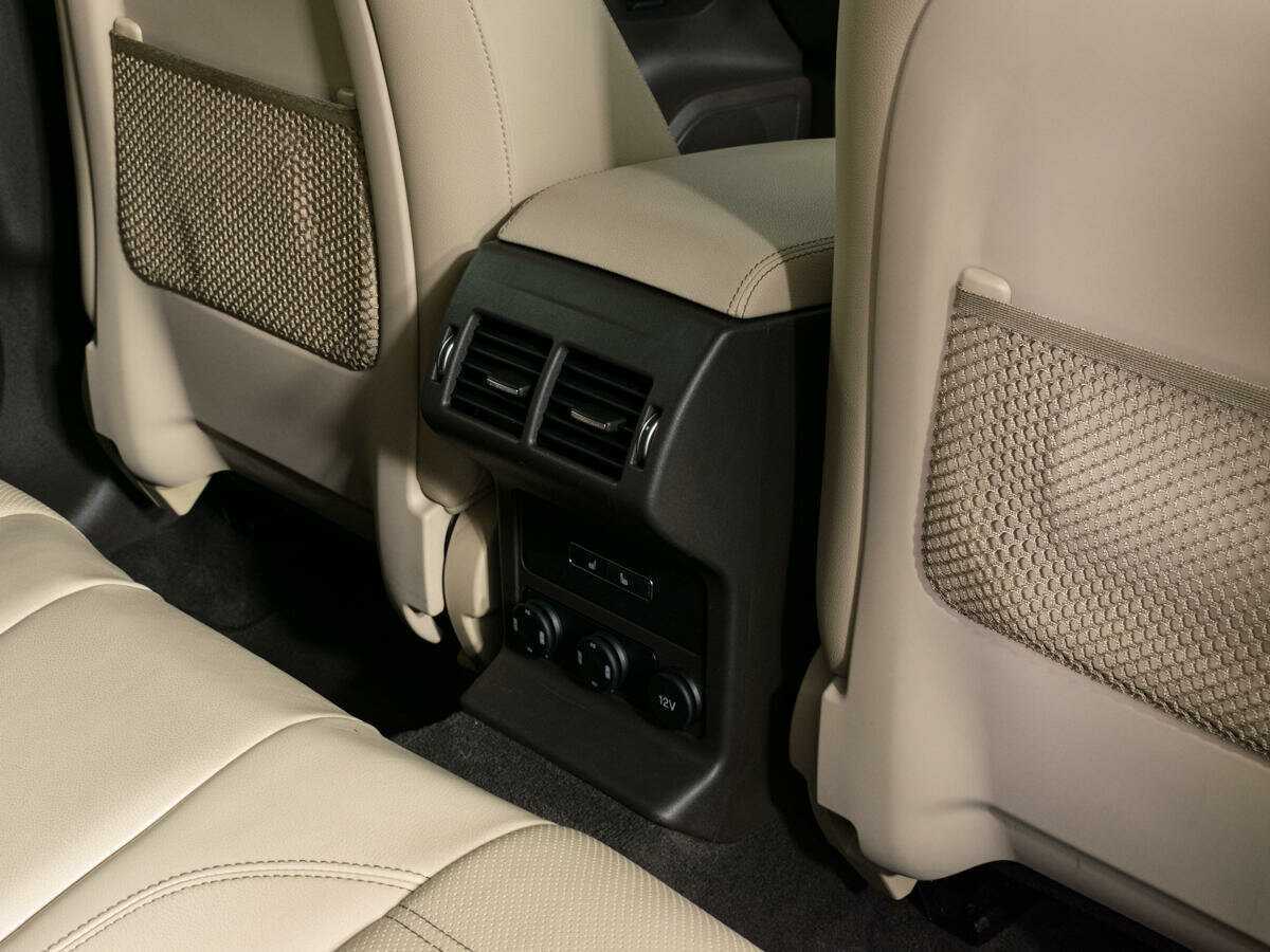 Jaguar F-Pace, 2016 Фото №13