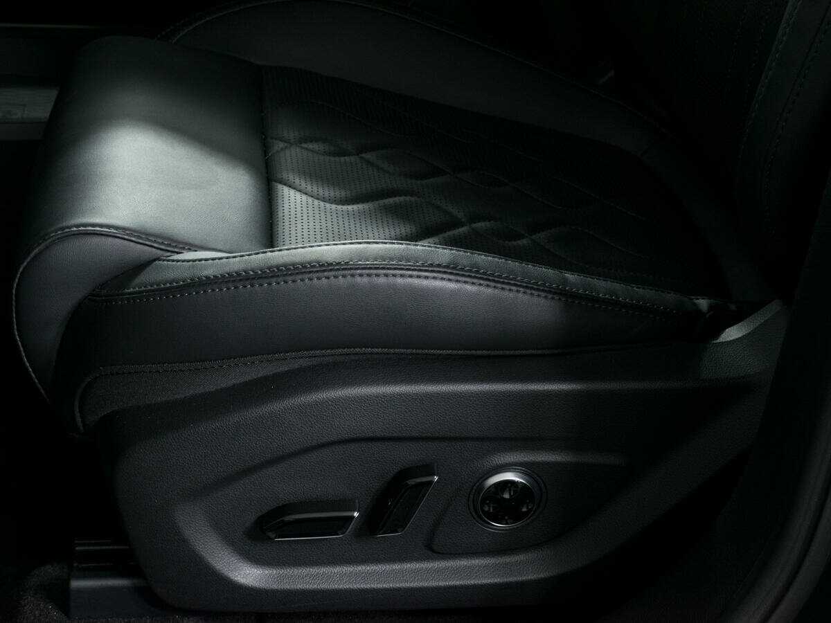 Voyah Free, 2023 - 3 002 км. | Фото №8